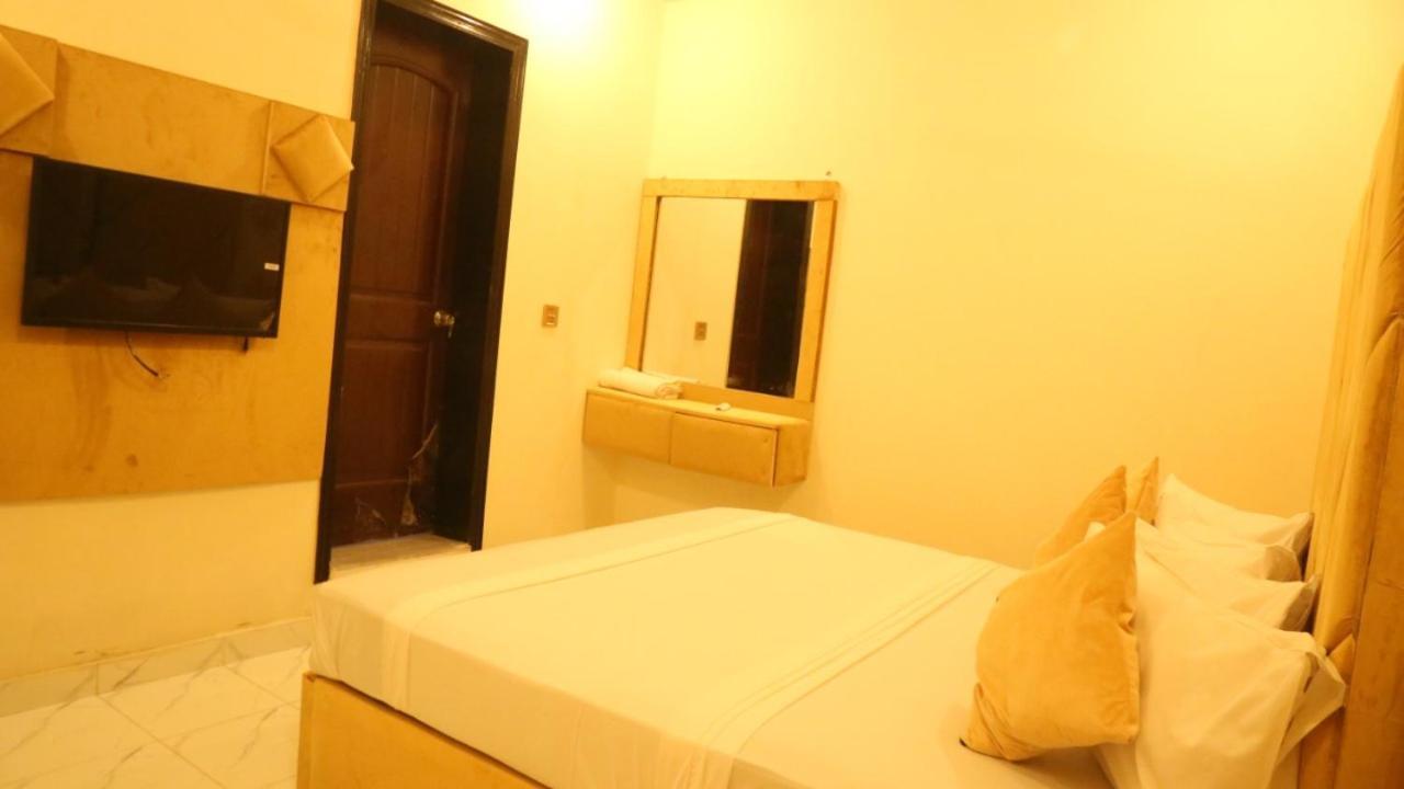 Hotel De Smart Multan Buitenkant foto